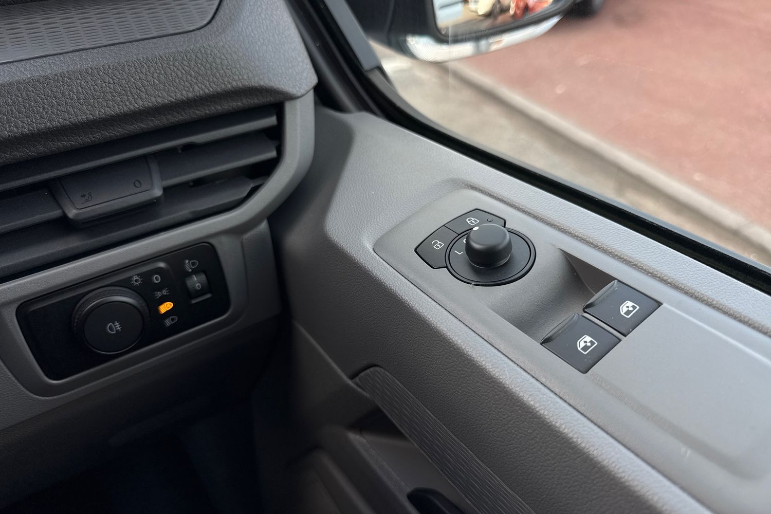 Used Volkswagen Transporter 2025 for sale - 77842960: Photo 20