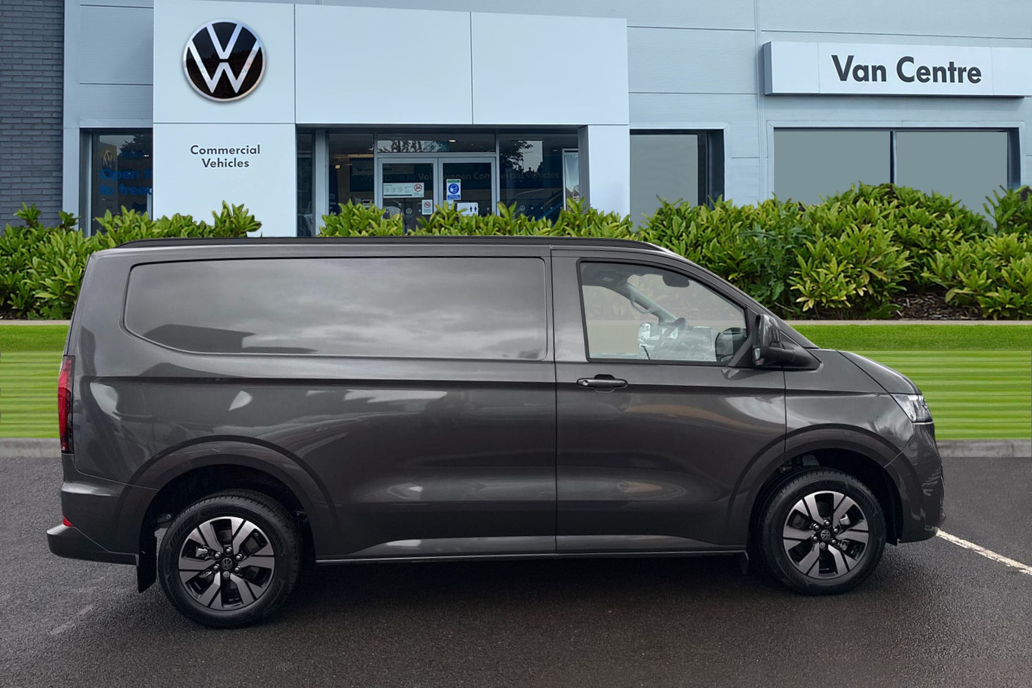 Used Volkswagen Transporter 2026 for sale - 77361937: Photo 3