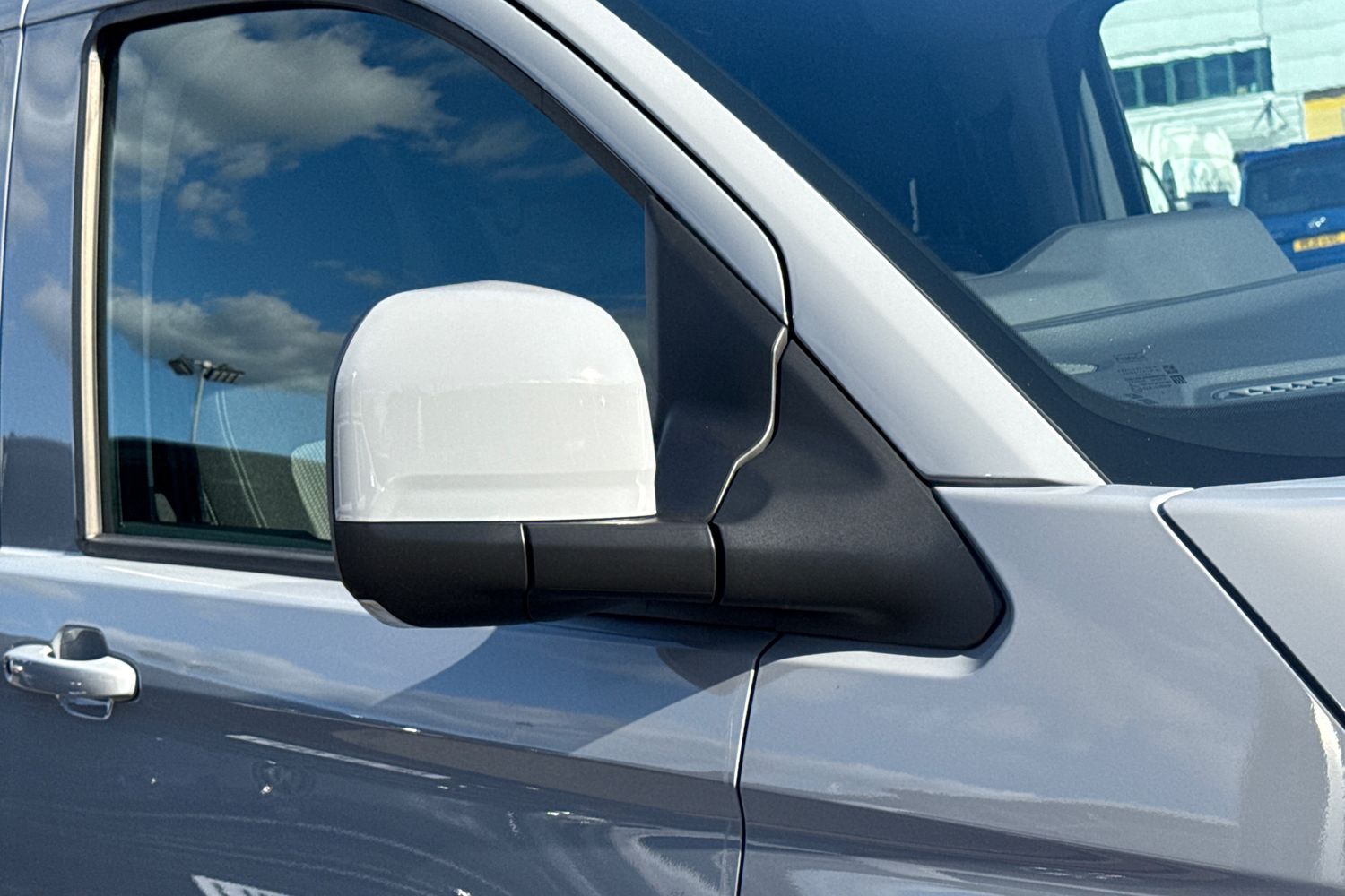 Used Volkswagen Transporter 2025 for sale - 76774547: Photo 25