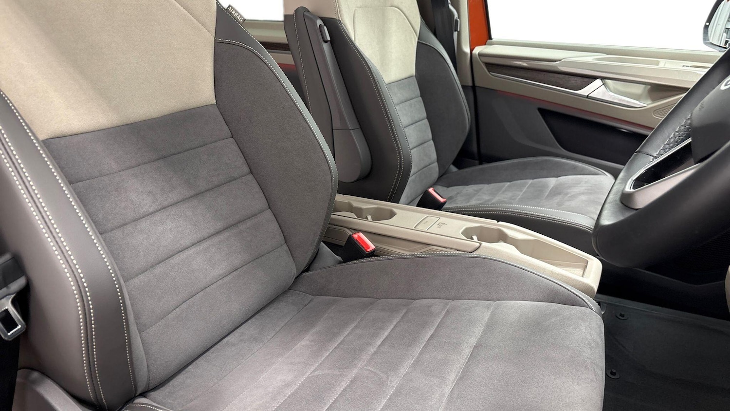 Used Volkswagen Multivan 2025 for sale - 76374763: Photo 9