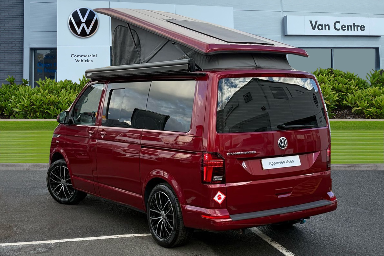 Used Volkswagen Transporter 2021 for sale - 76379882: Photo 2