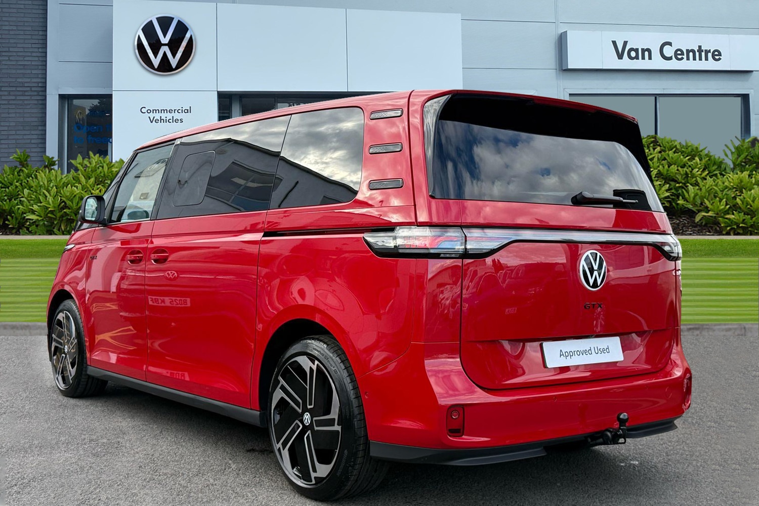 Used Volkswagen ID-Buzz 2025 for sale - 76164688: Photo 2