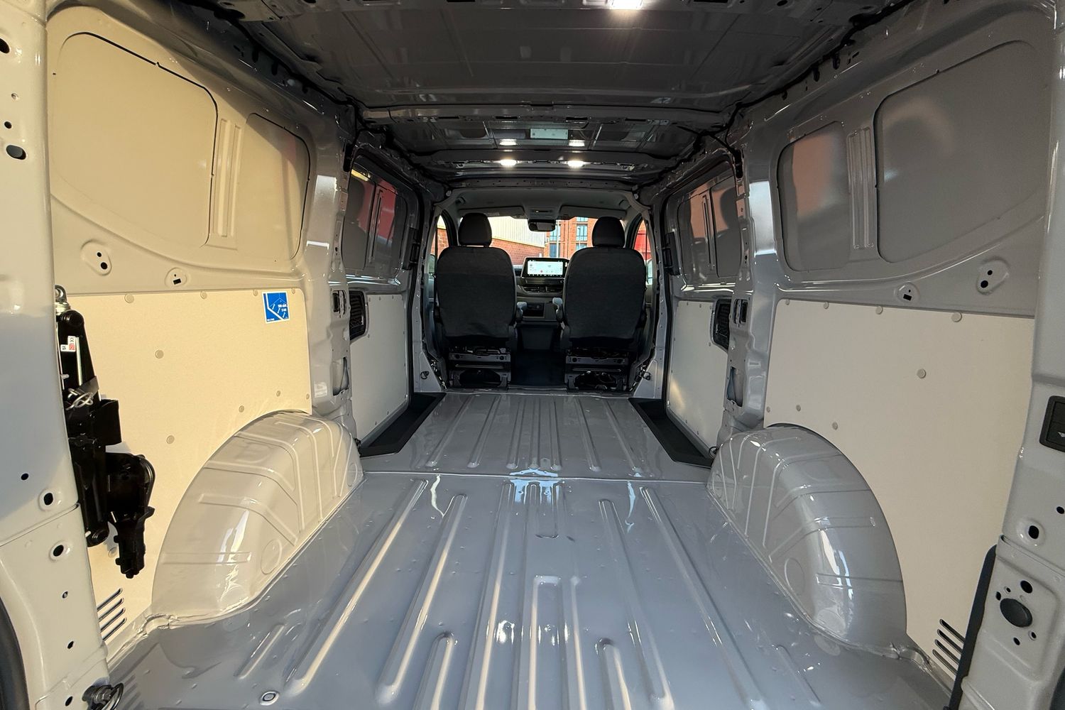 Used Volkswagen Transporter 2025 for sale - 77093536: Photo 40