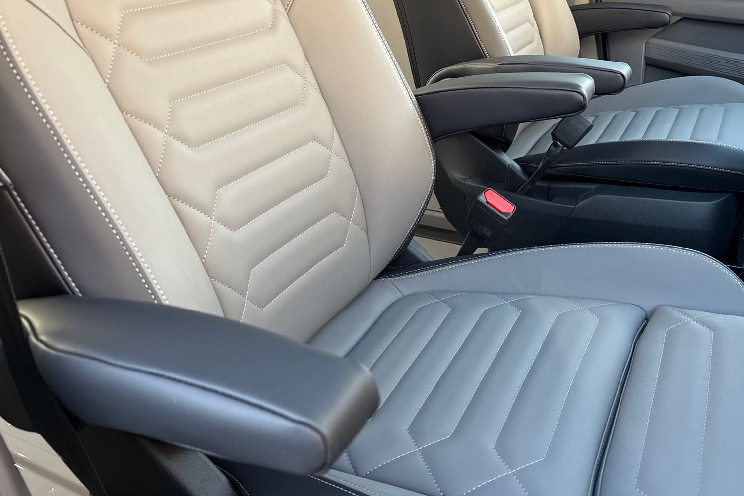 Used Volkswagen Transporter 2025 for sale - 77093536: Photo 51