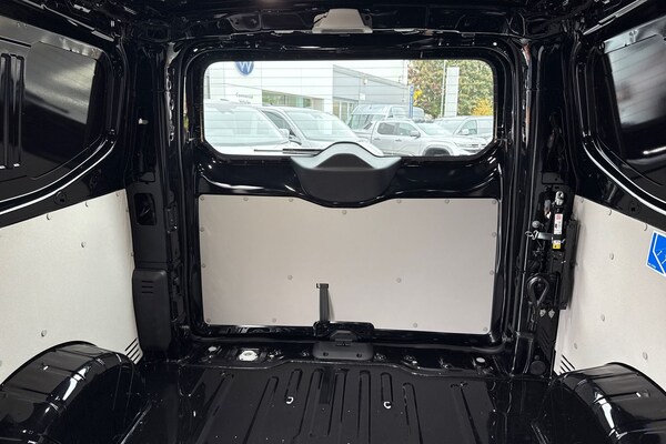 Used Volkswagen Transporter 2025 for sale - 76268053: Photo 18