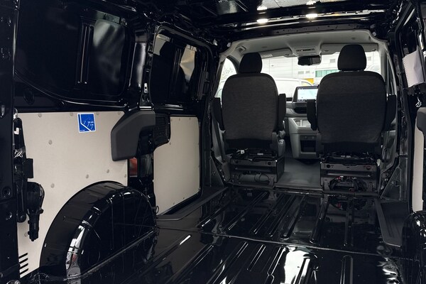 Used Volkswagen Transporter 2025 for sale - 76268053: Photo 37