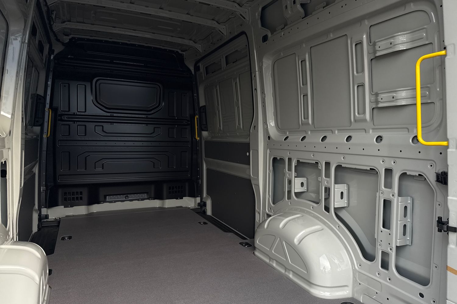 Used Volkswagen Crafter 2025 for sale - 77048486: Photo 43