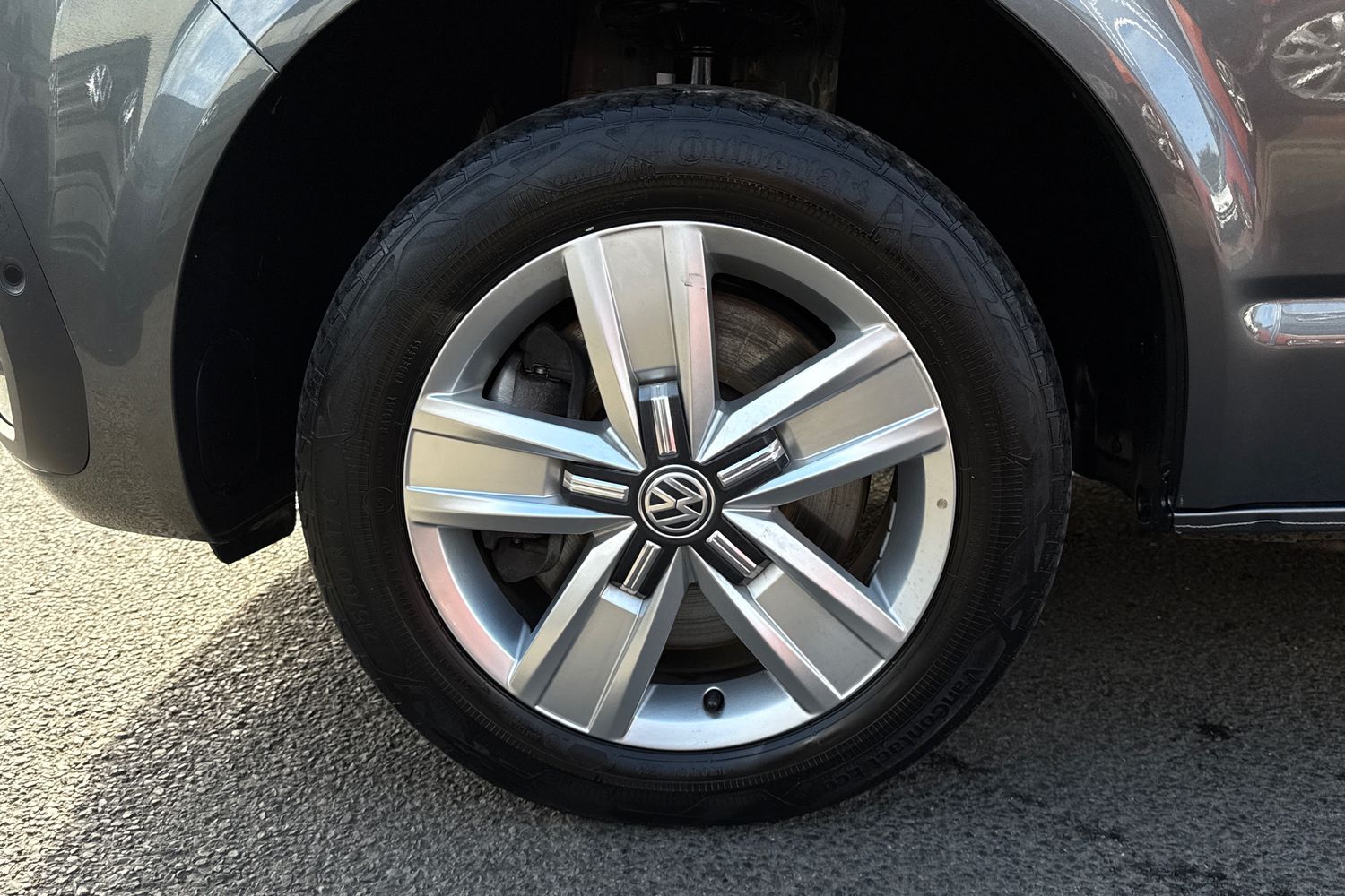 Used Volkswagen Transporter 2024 for sale - 77888902: Photo 11