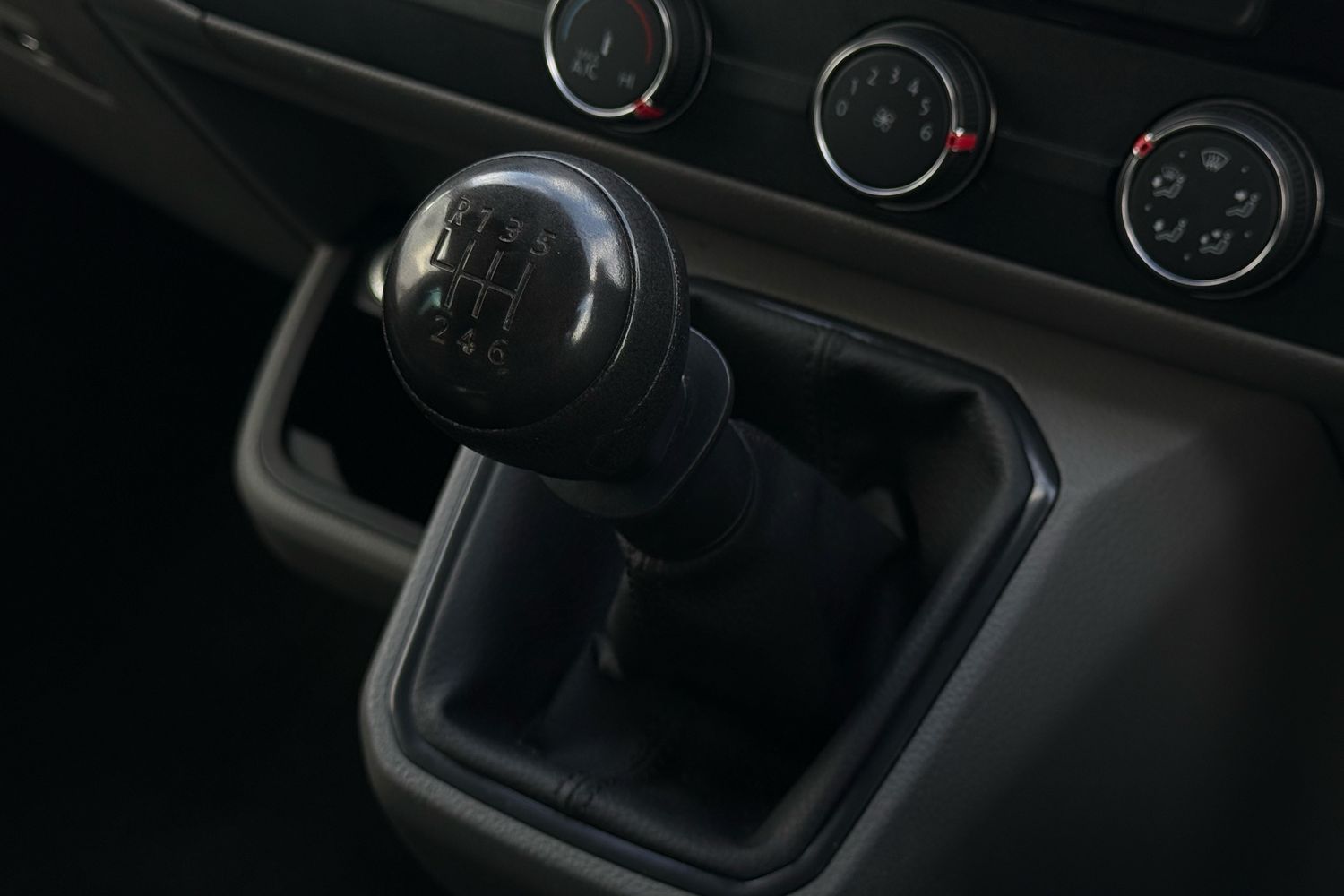 Used Volkswagen Transporter 2024 for sale - 77888902: Photo 22