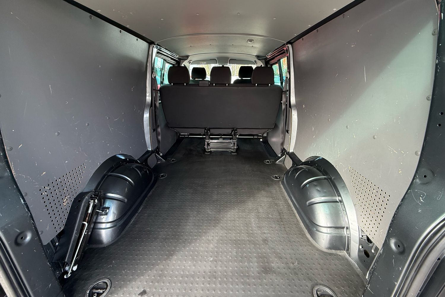 Used Volkswagen Transporter 2024 for sale - 77888902: Photo 41