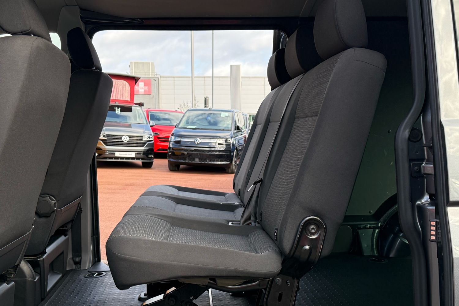 Used Volkswagen Transporter 2024 for sale - 77888902: Photo 47