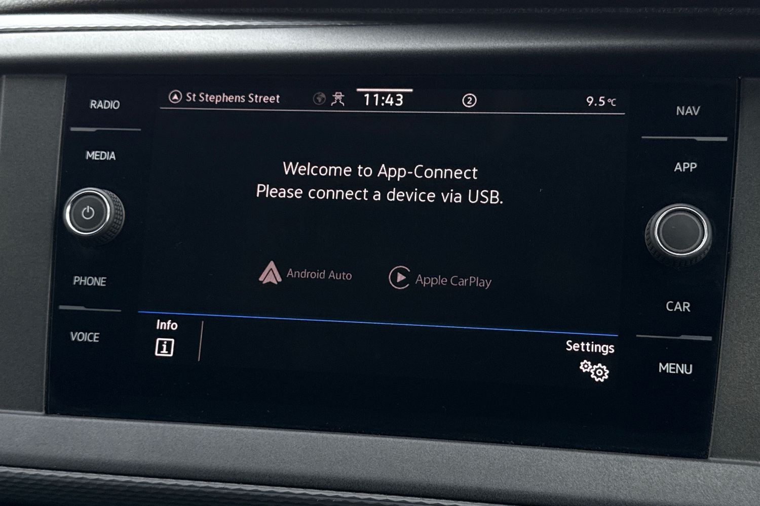 Used Volkswagen Transporter 2024 for sale - 77888902: Photo 57