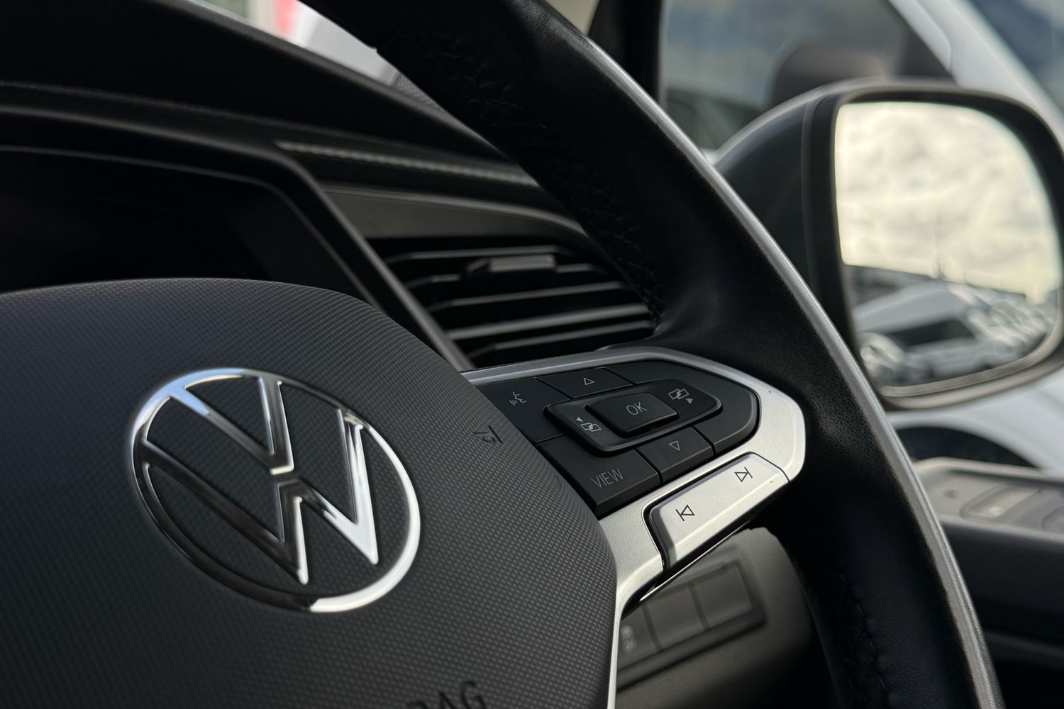 Used Volkswagen Transporter 2024 for sale - 77888902: Photo 60