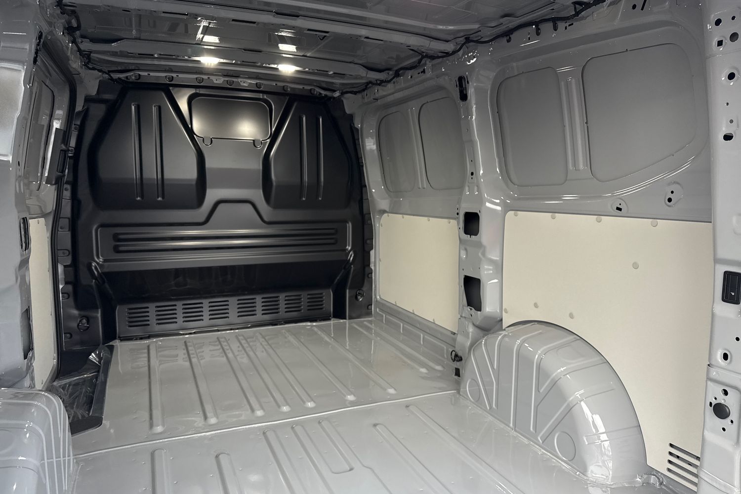 Used Volkswagen Transporter 2025 for sale - 77527338: Photo 42