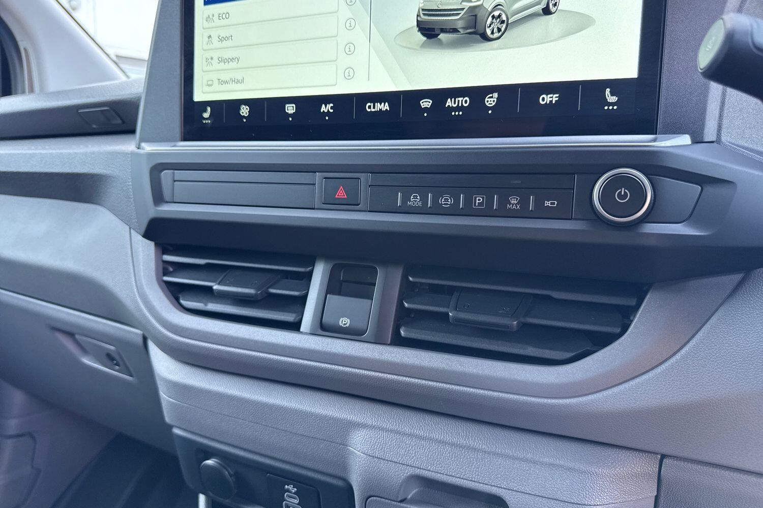 Used Volkswagen Transporter 2025 for sale - 78177570: Photo 54