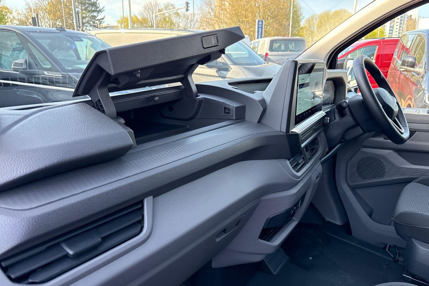 Used Volkswagen Transporter 2025 for sale - 78177570: Photo 56