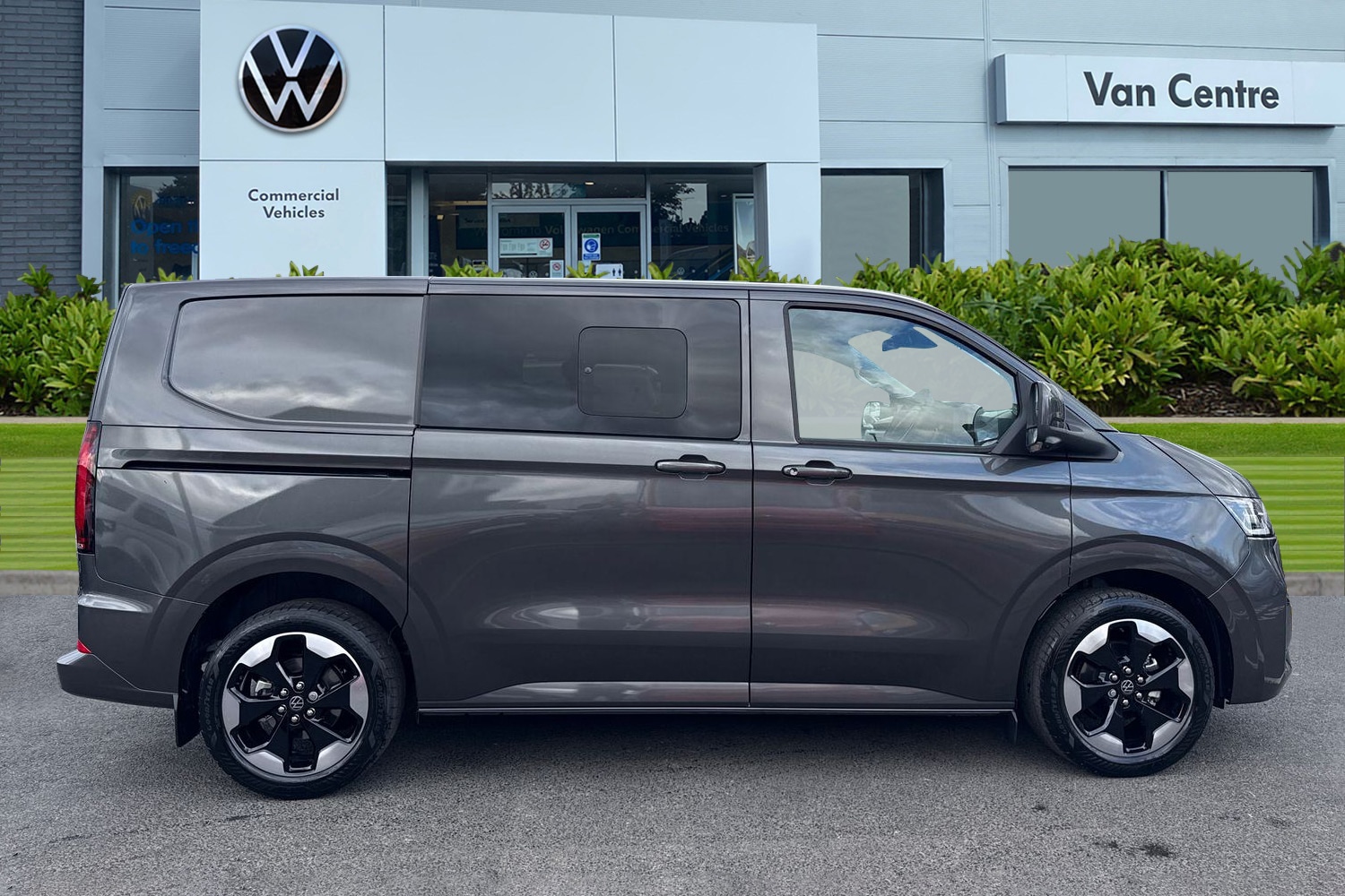 Used Volkswagen Transporter 2025 for sale - 78029297: Photo 3