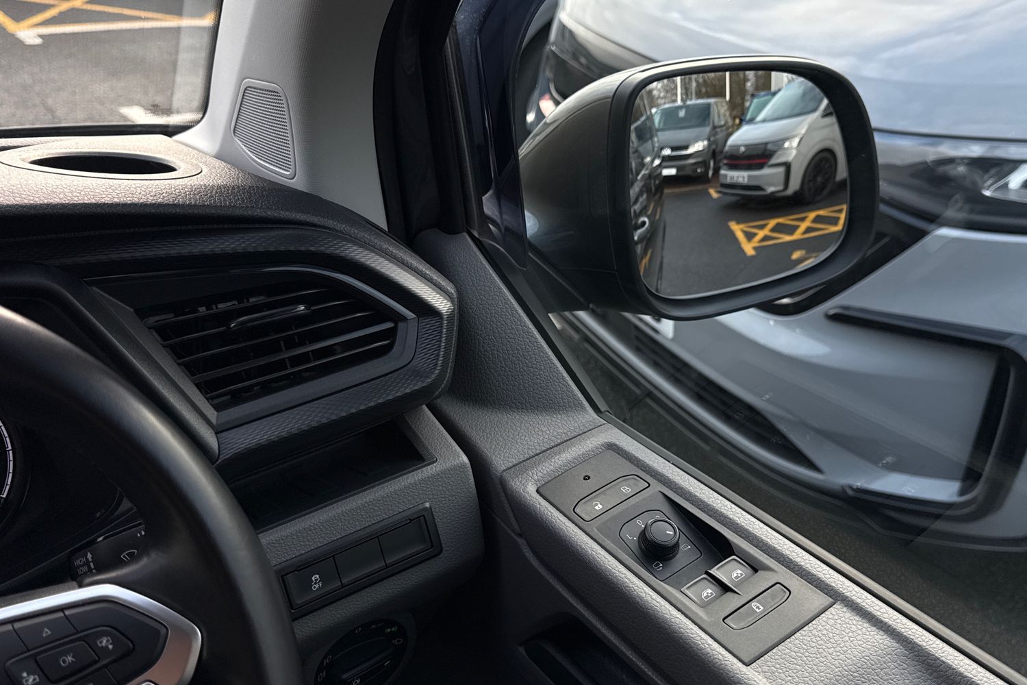 Used Volkswagen Transporter 2023 for sale - 76916379: Photo 20