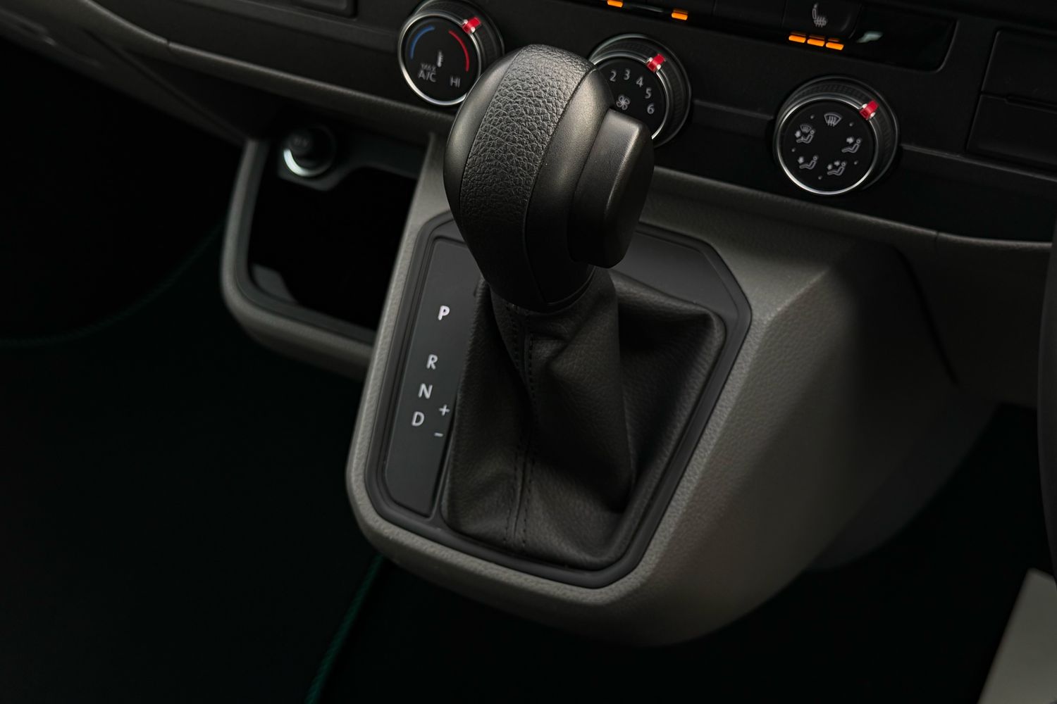 Used Volkswagen Transporter 2023 for sale - 76916379: Photo 22