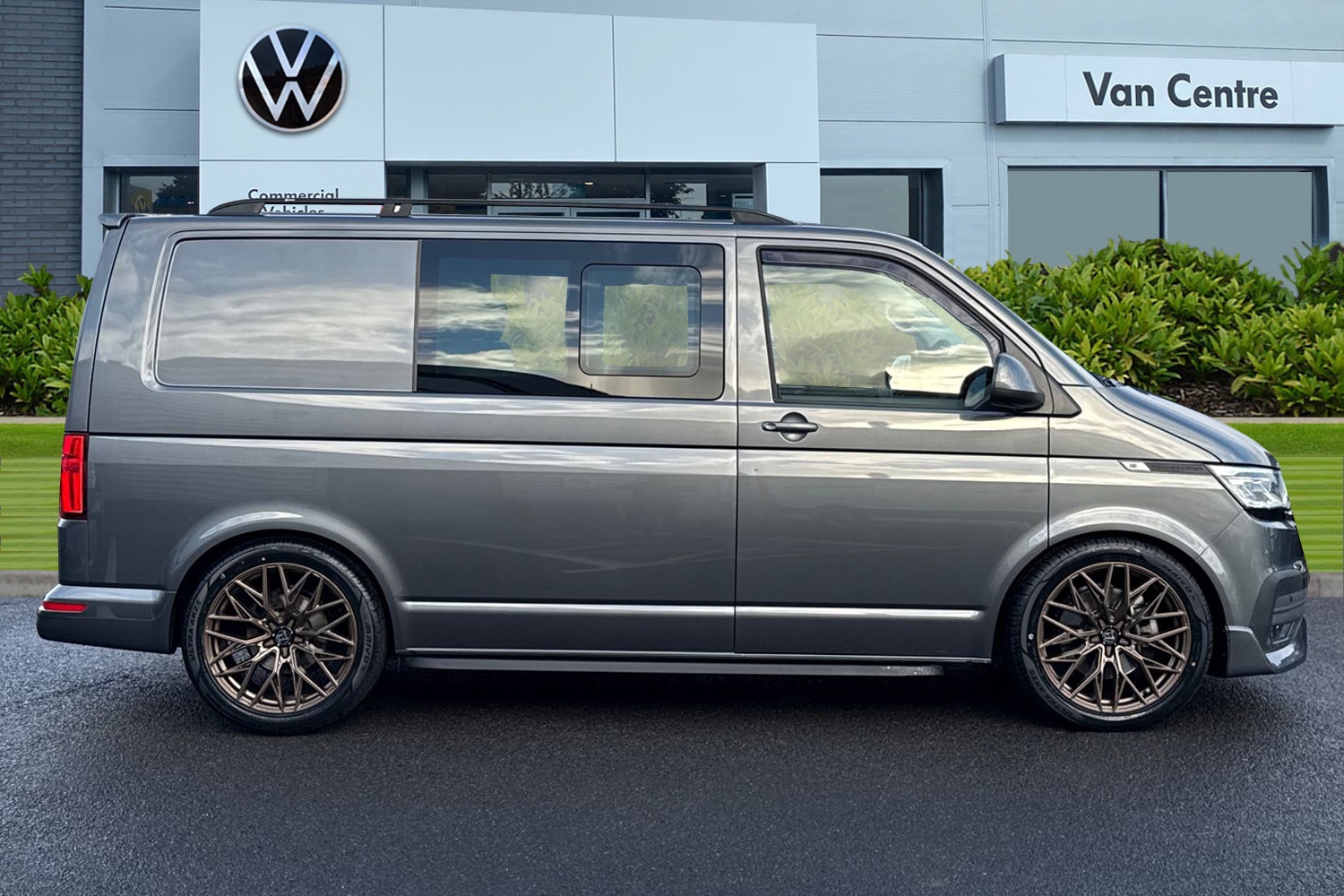 Used Volkswagen Transporter 2023 for sale - 76916379: Photo 3
