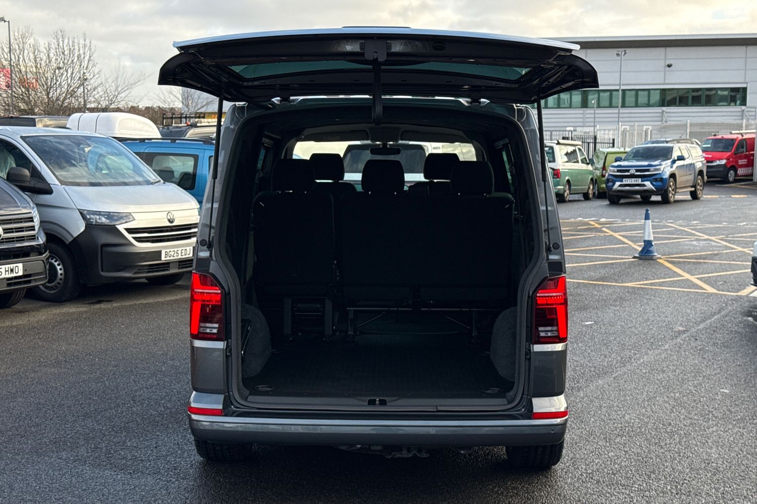 Used Volkswagen Transporter 2023 for sale - 76916379: Photo 39