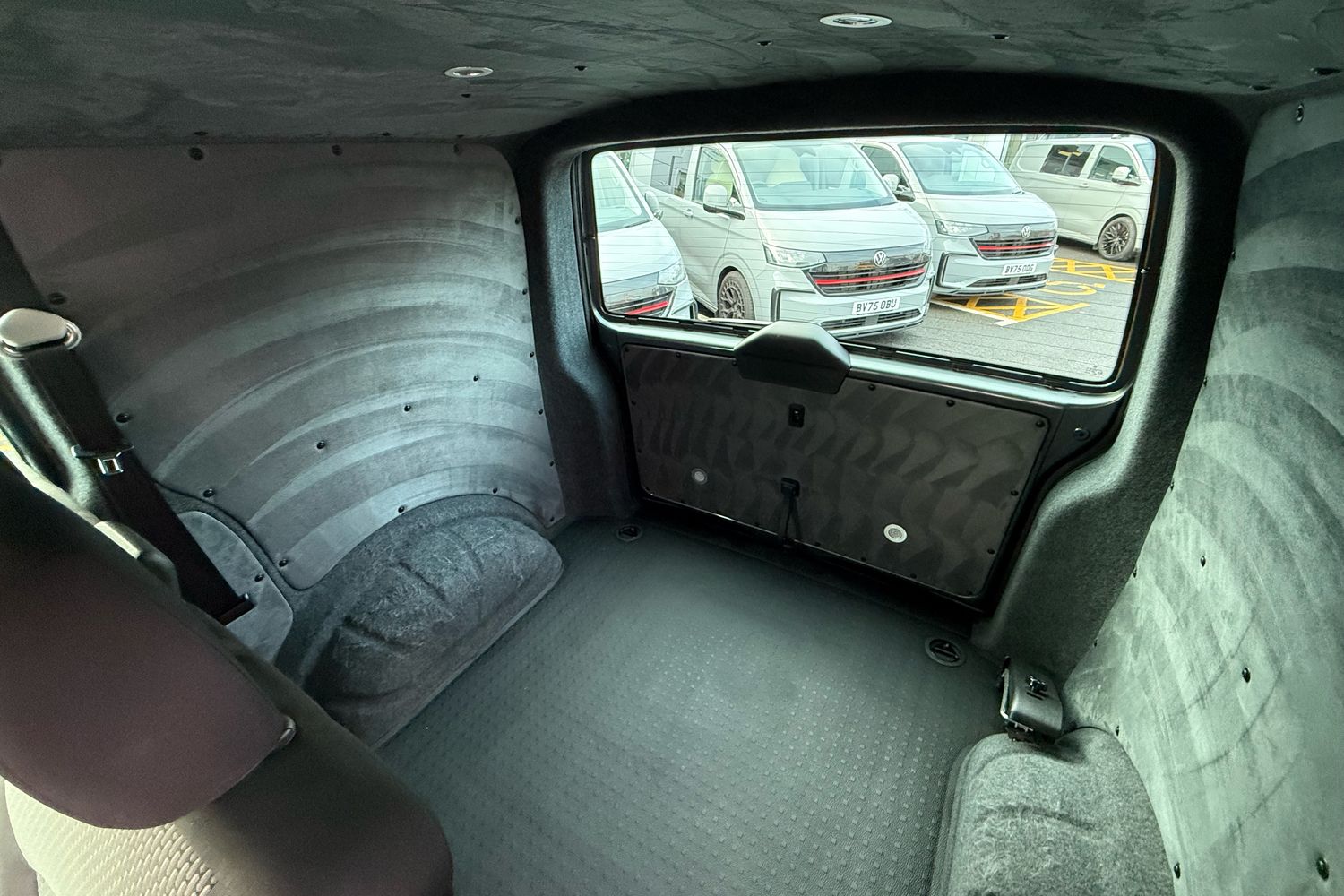 Used Volkswagen Transporter 2023 for sale - 76916379: Photo 44