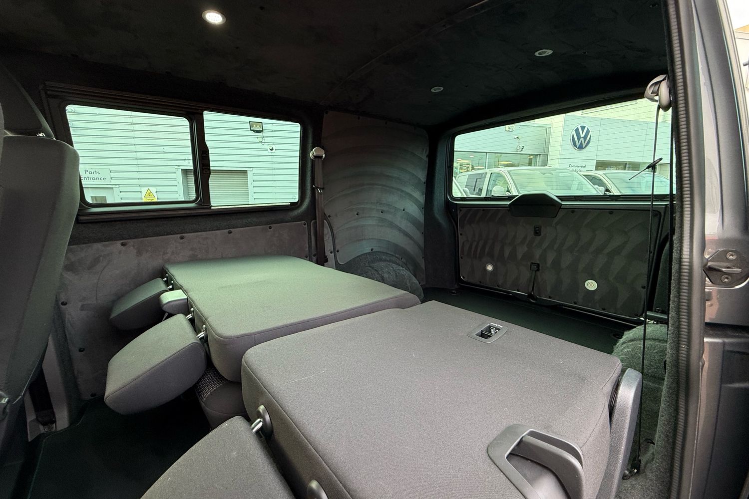 Used Volkswagen Transporter 2023 for sale - 76916379: Photo 48