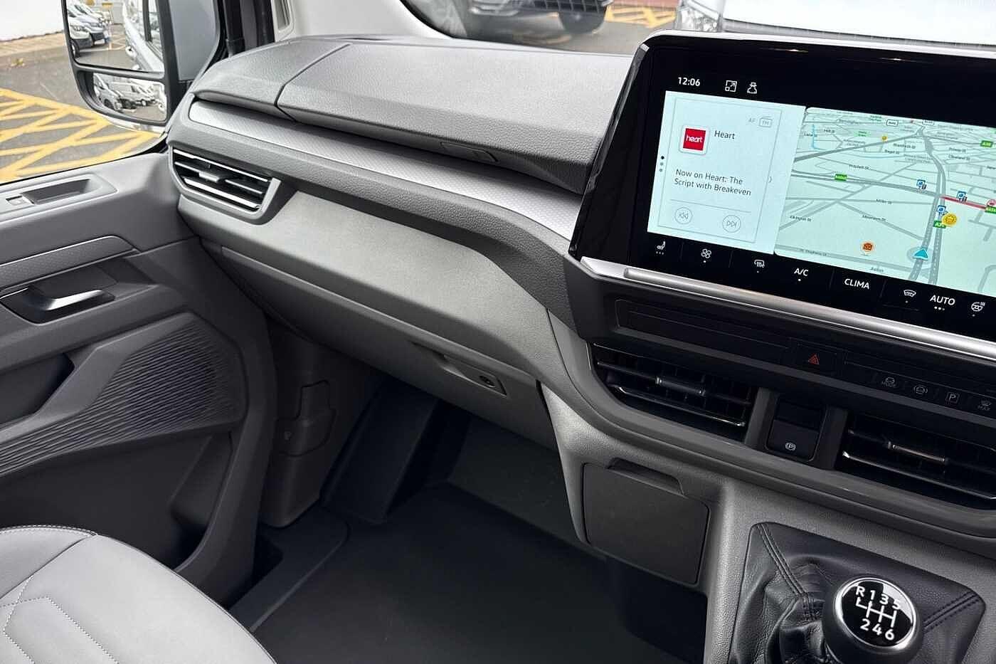 Used Volkswagen Transporter 2025 for sale - 76750727: Photo 14