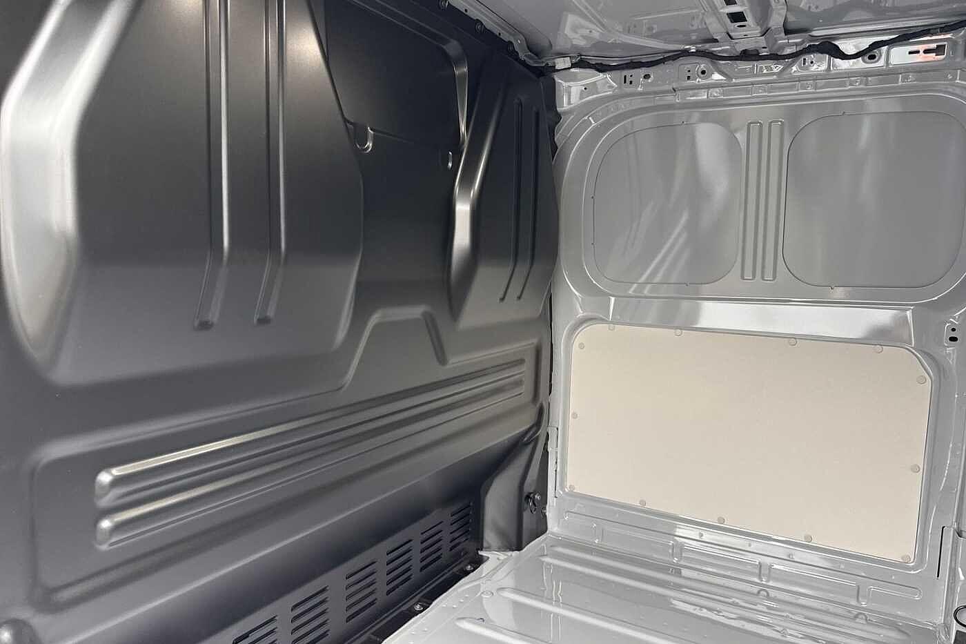 Used Volkswagen Transporter 2025 for sale - 76750727: Photo 37