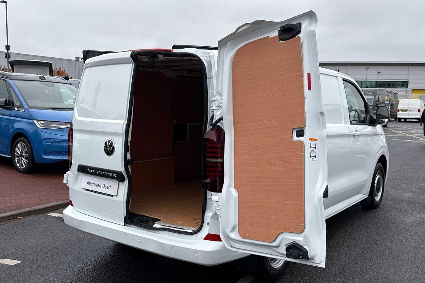 Used Volkswagen Transporter 2025 for sale - 77135454: Photo 38