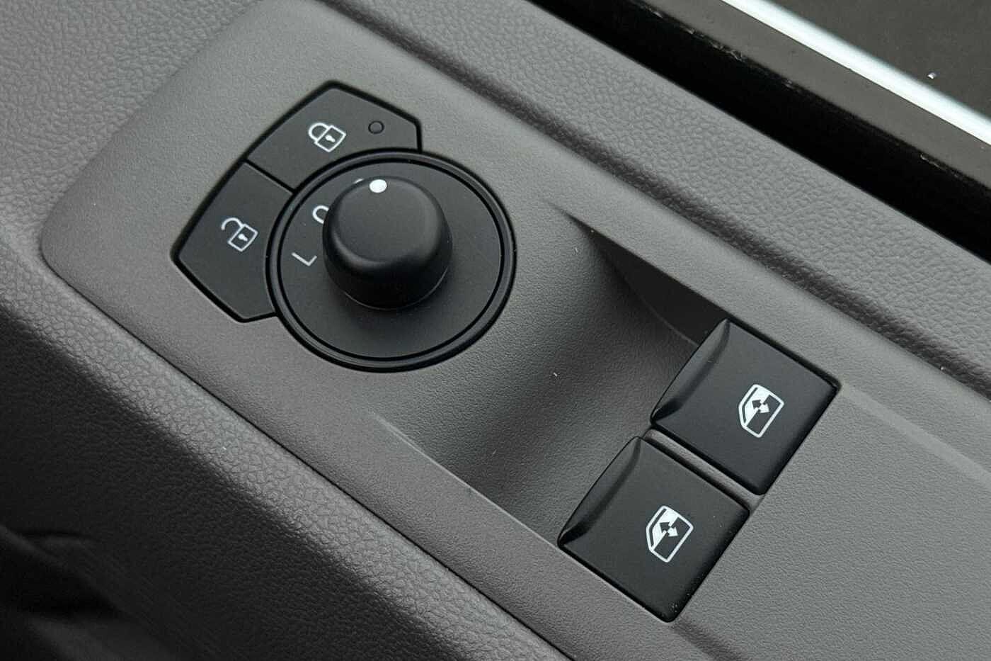 Used Volkswagen Transporter 2025 for sale - 77135454: Photo 59