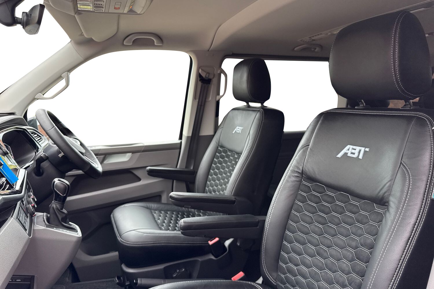 Used Volkswagen Transporter Shuttle 2023 for sale - 78189827: Photo 16