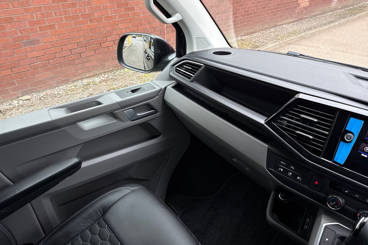 Used Volkswagen Transporter Shuttle 2023 for sale - 78189827: Photo 20