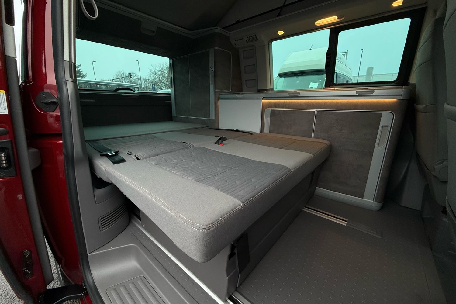 Used Volkswagen California 2025 for sale - 77435988: Photo 53