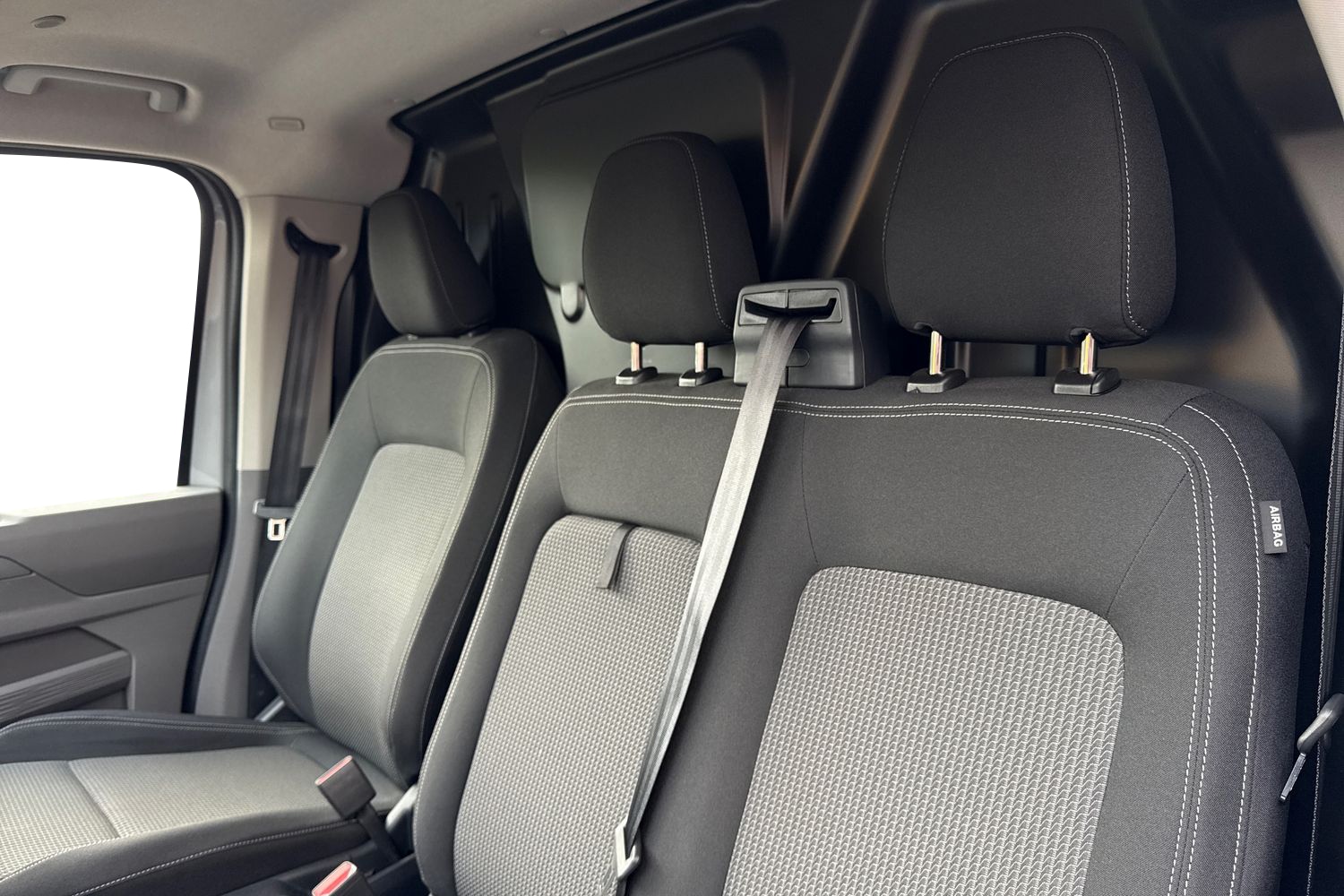 Used Volkswagen Transporter 2025 for sale - 77916600: Photo 10