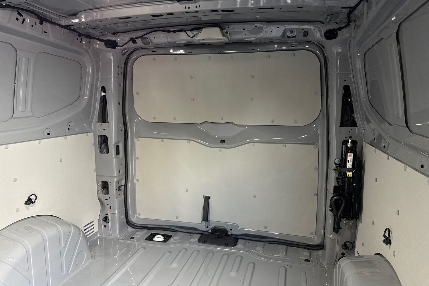 Used Volkswagen Transporter 2025 for sale - 77842956: Photo 18