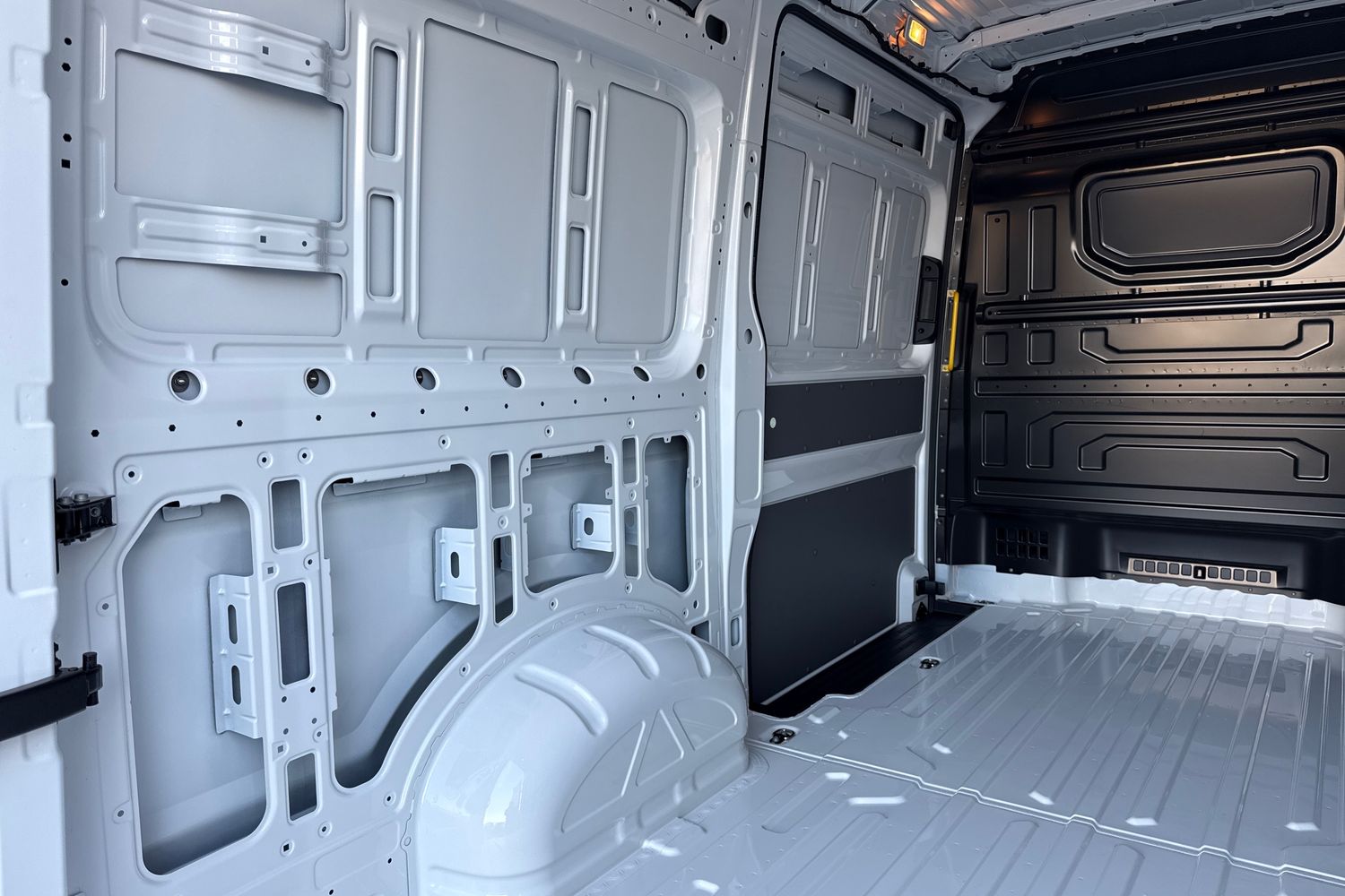 Used Volkswagen Crafter 2025 for sale - 76902628: Photo 28