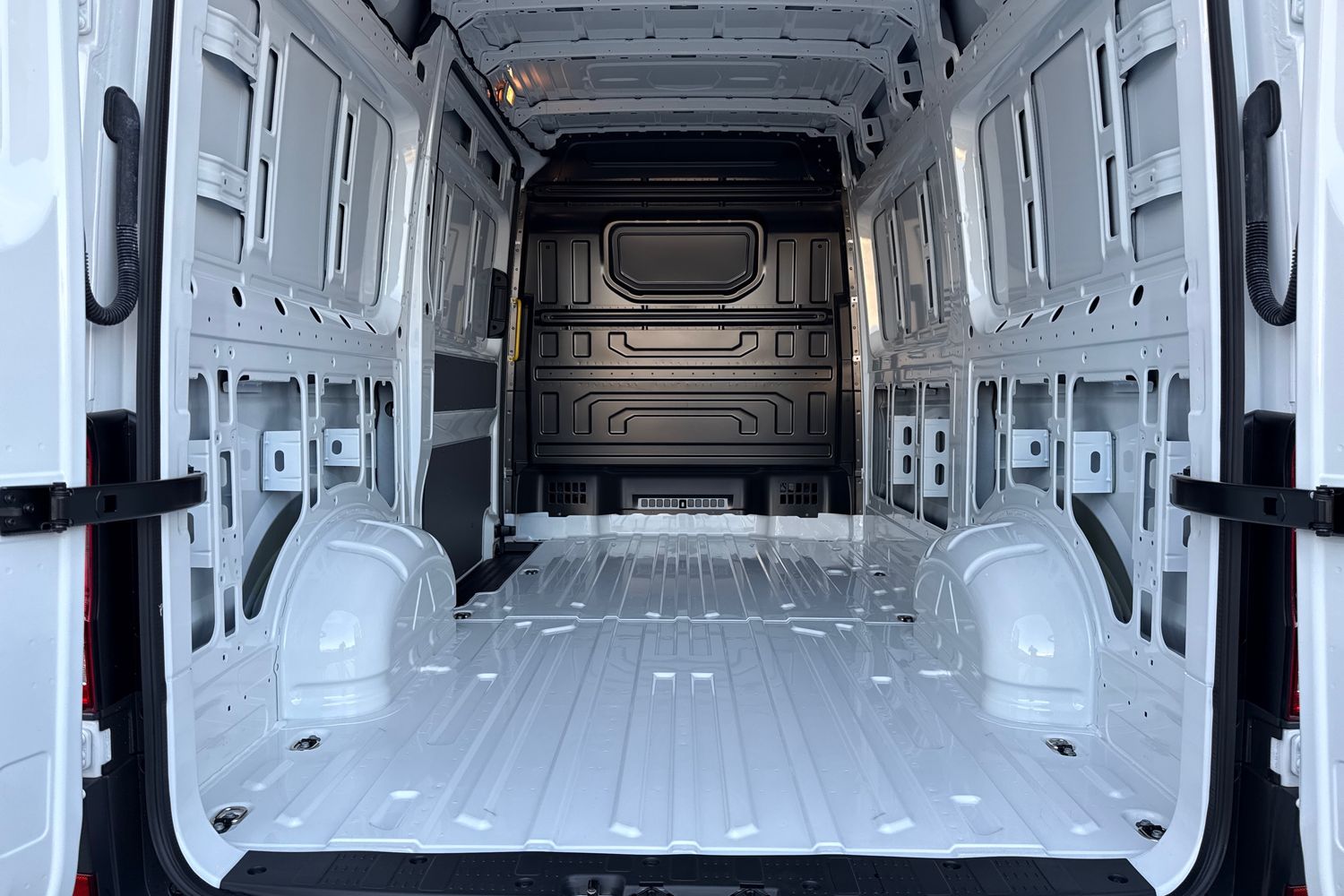 Used Volkswagen Crafter 2025 for sale - 76902628: Photo 9