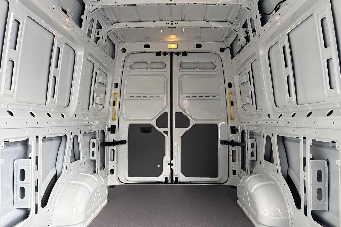 Used Volkswagen Crafter 2025 for sale - 77020274: Photo 30