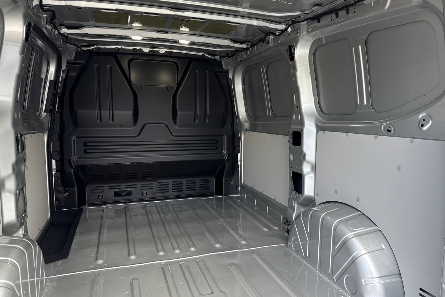 Used Volkswagen Transporter 2025 for sale - 76546216: Photo 40