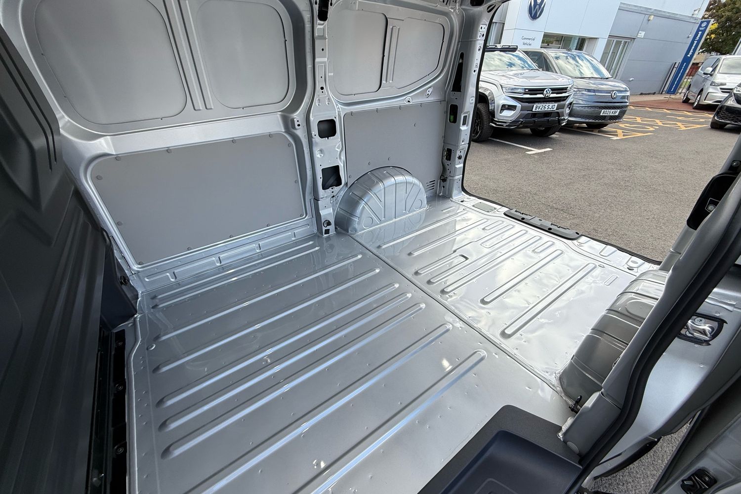 Used Volkswagen Transporter 2025 for sale - 76546216: Photo 43