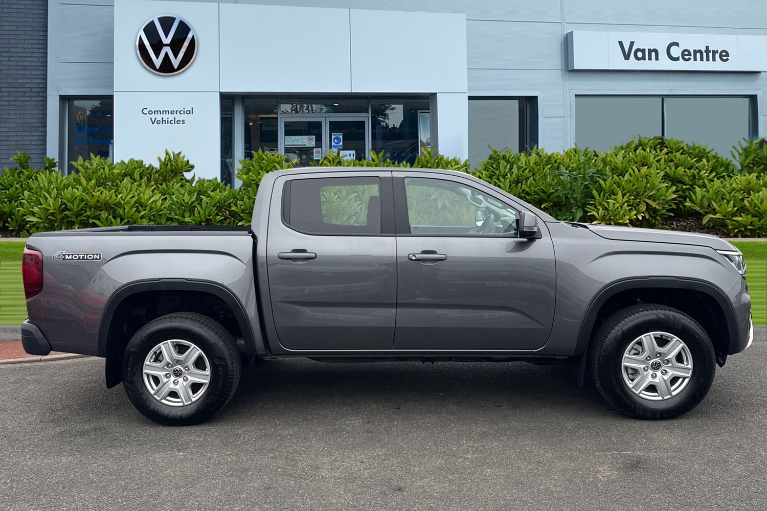 Used Volkswagen Amarok 2023 for sale - 77812502: Photo 3