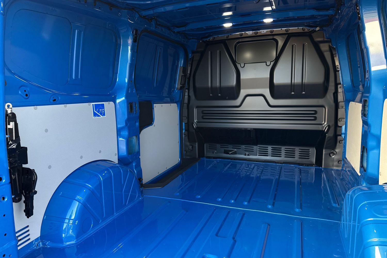 Used Volkswagen Transporter 2025 for sale - 77093535: Photo 40