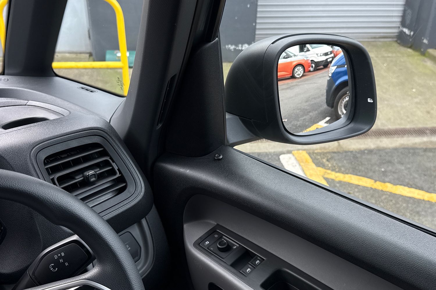 Used Volkswagen ID.Buzz 2024 for sale - 77589453: Photo 21