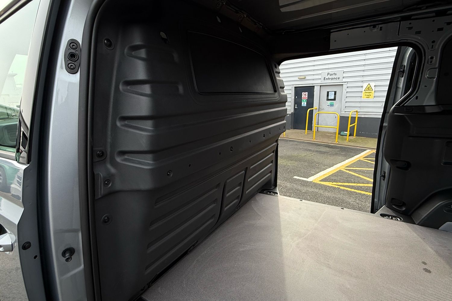 Used Volkswagen ID.Buzz 2024 for sale - 77589453: Photo 48