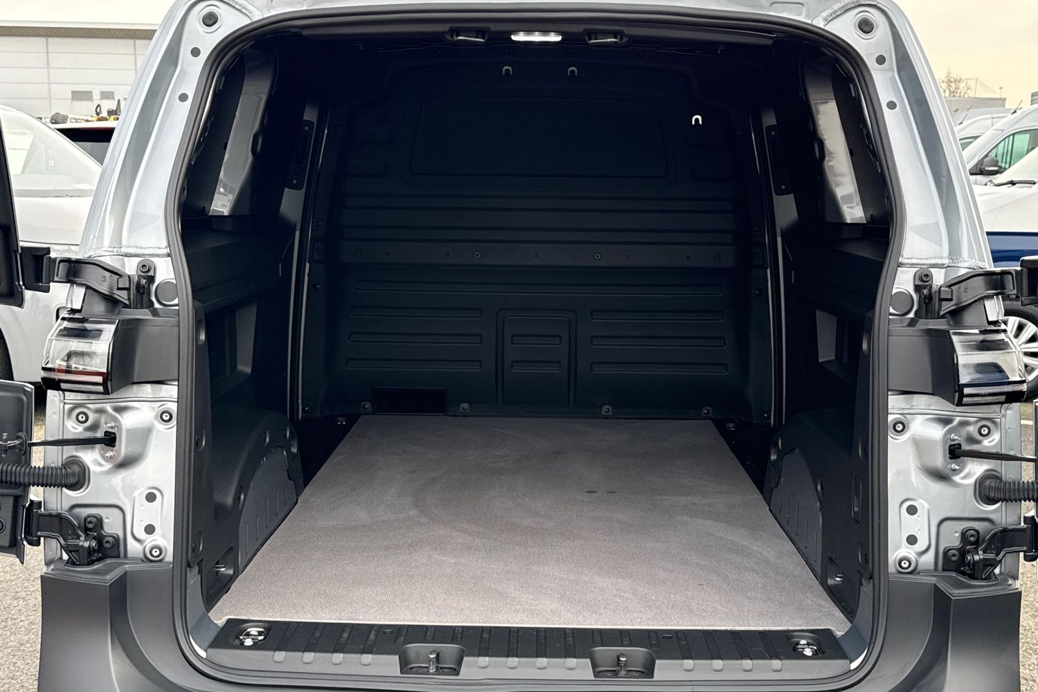 Used Volkswagen ID.Buzz 2024 for sale - 77589453: Photo 7