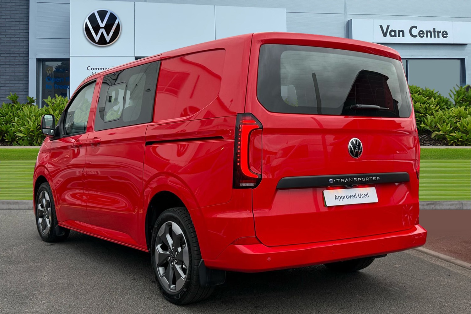 Used Volkswagen Transporter 2025 for sale - 78060396: Photo 2