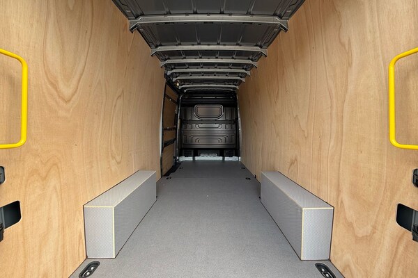 Used Volkswagen Crafter 2025 for sale - 76156436: Photo 41
