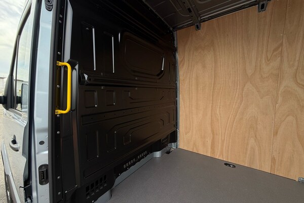 Used Volkswagen Crafter 2025 for sale - 76156436: Photo 45