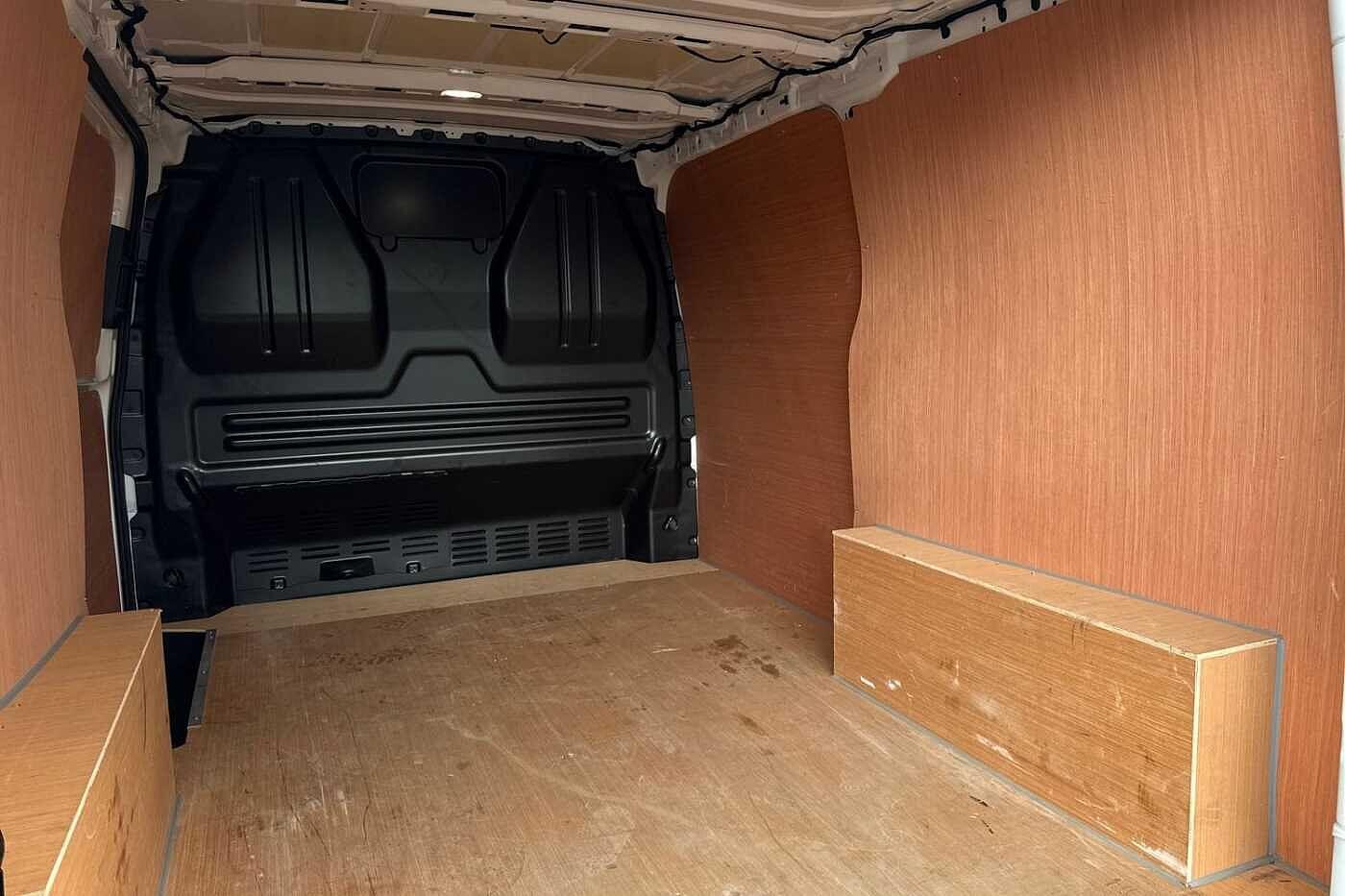 Used Volkswagen Transporter 2025 for sale - 77390116: Photo 40